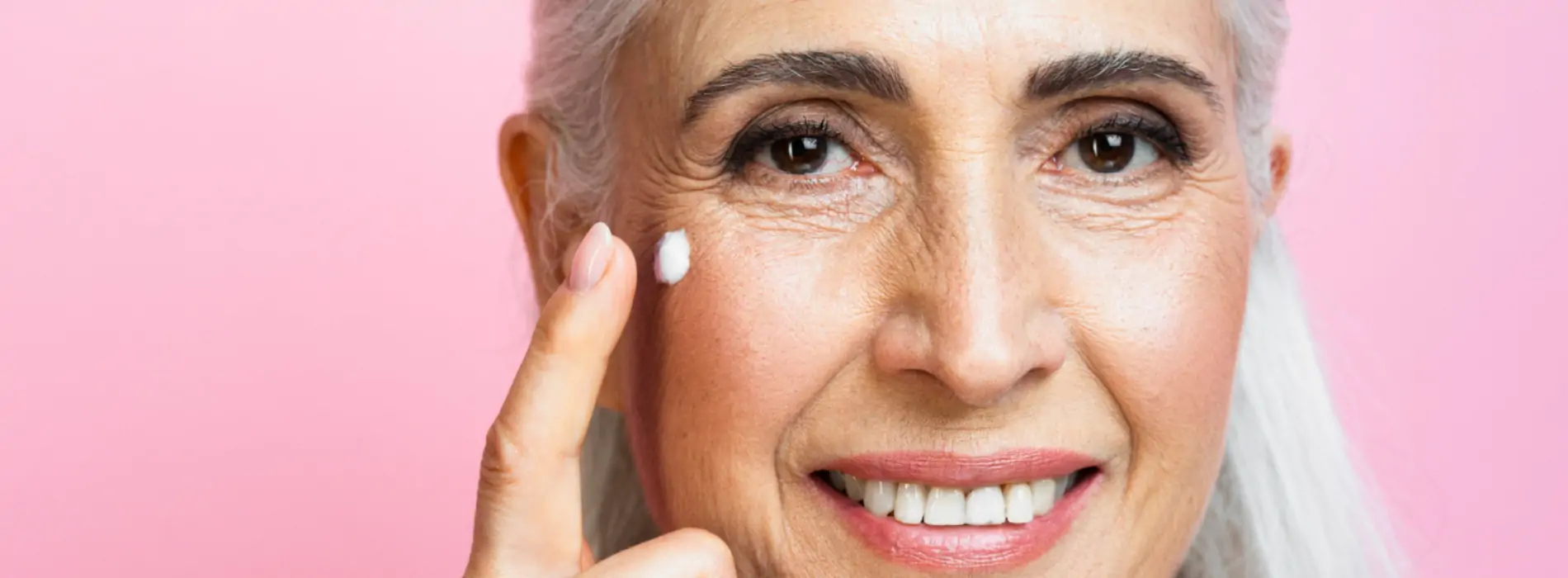 Técnicas y consejos para maquillar una piel madura